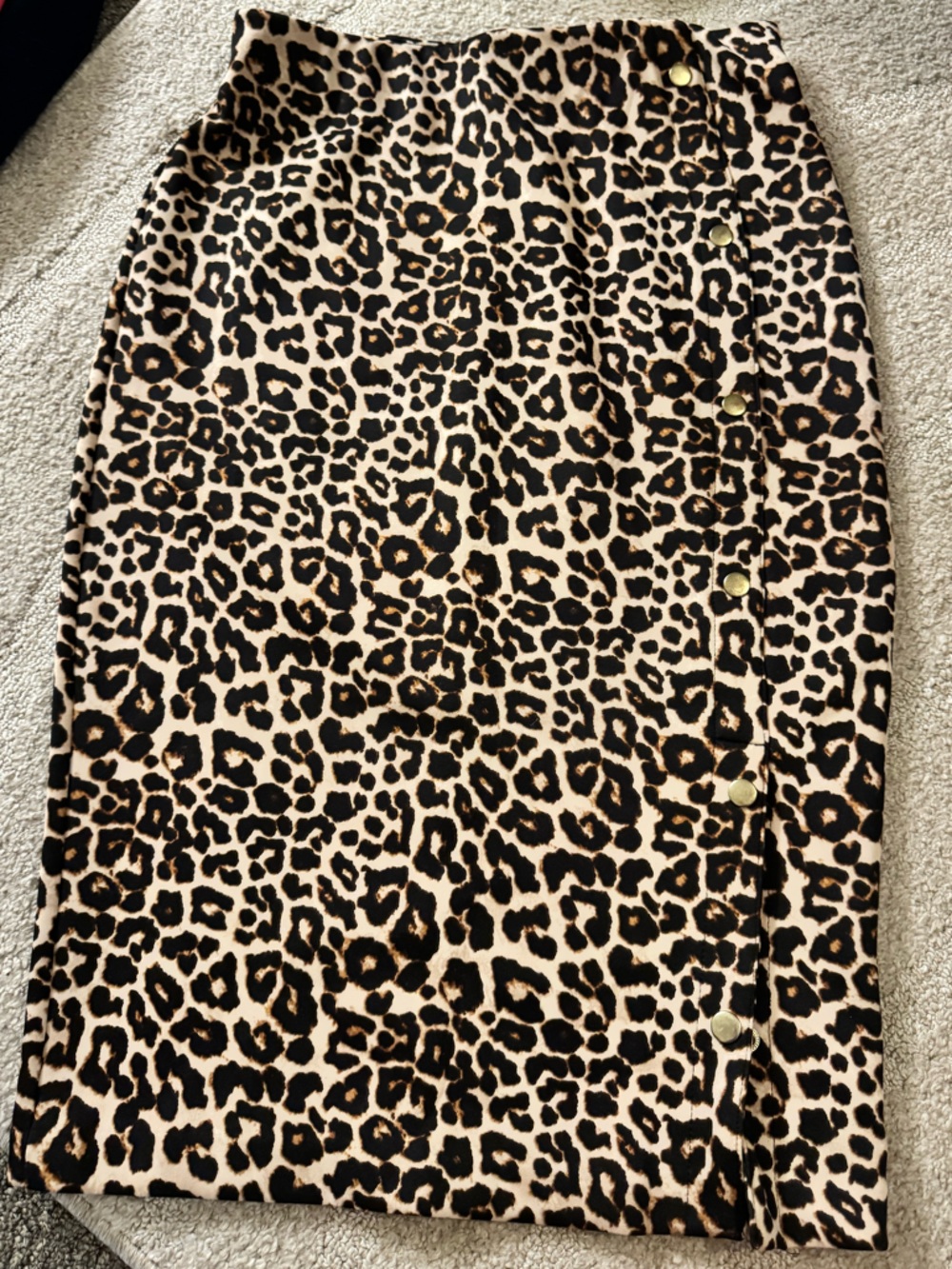 BOLD elements Leopard-Print Pencil Skirt in Beige and Black